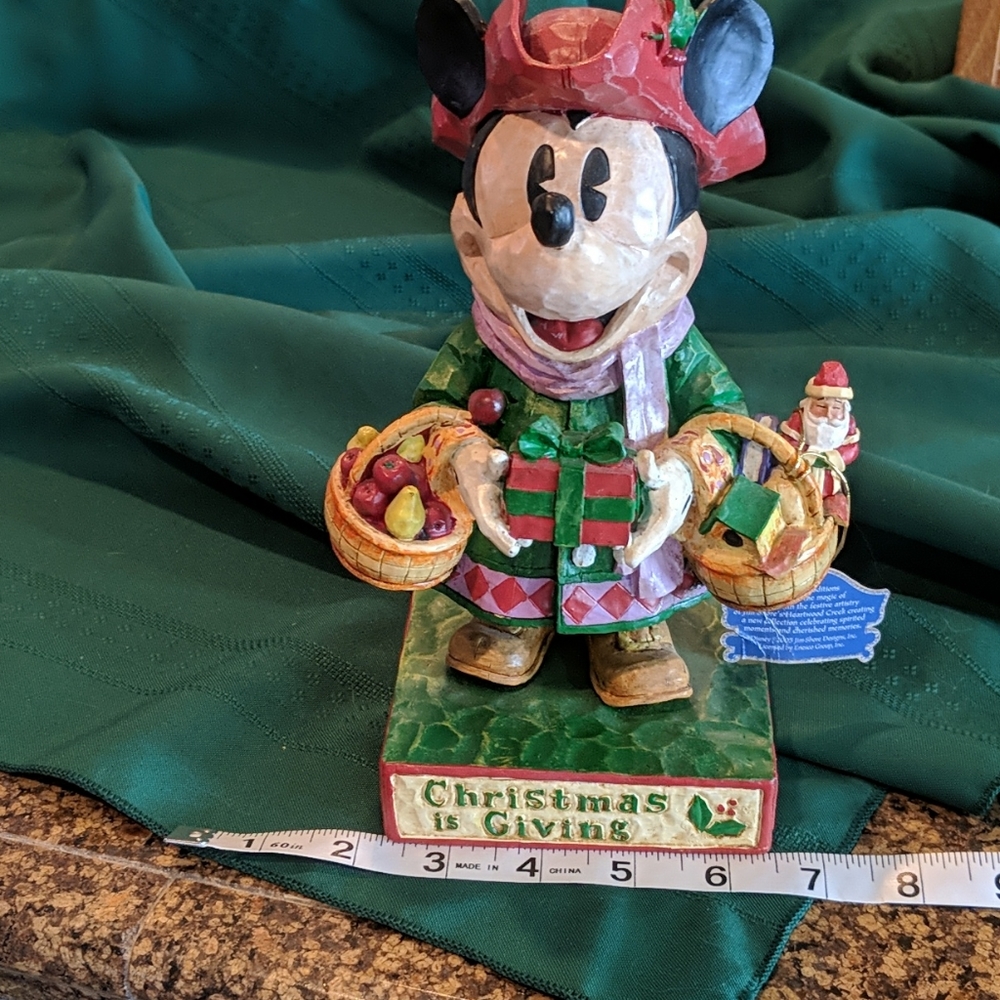 Walt Disney Showcase Collection - Picture 10 of 11